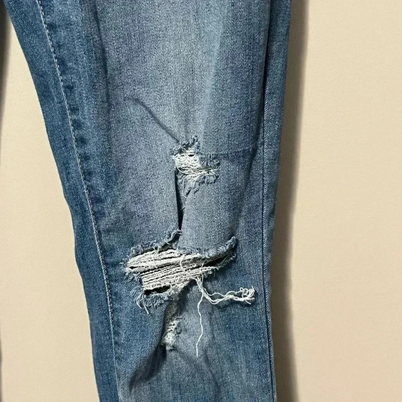 Garage Mid Rise Skinny Destroyed Jeans Medium Faded Wash - Picture 6 of 12